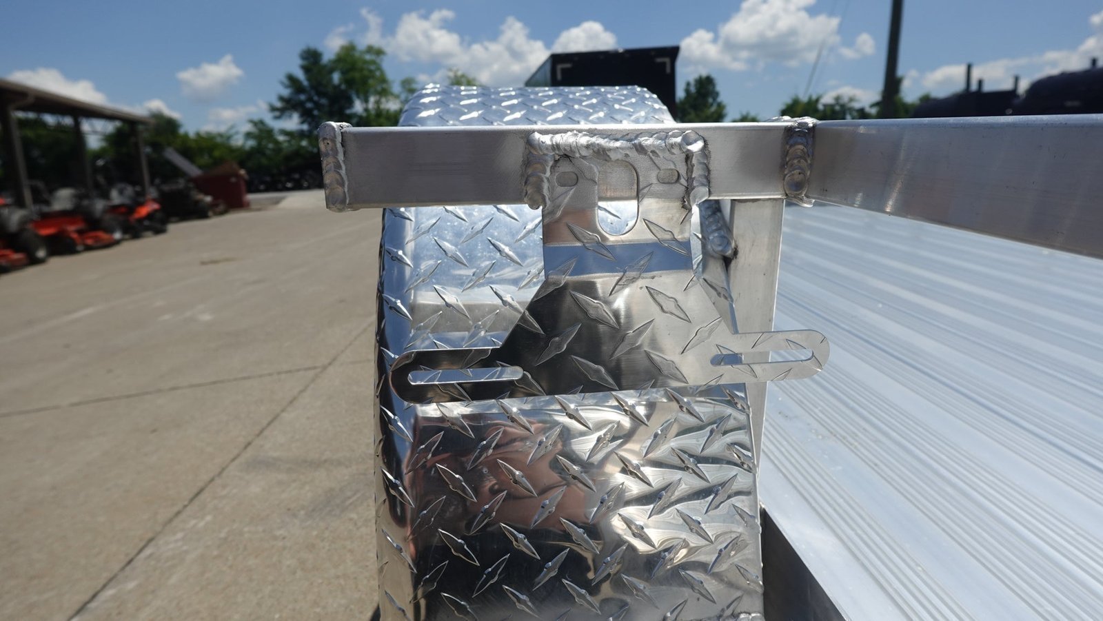 5′ x 10′ Aluminum Utility Trailer with Gate and Mag Wheels – 3500 lb Axle - Image 14